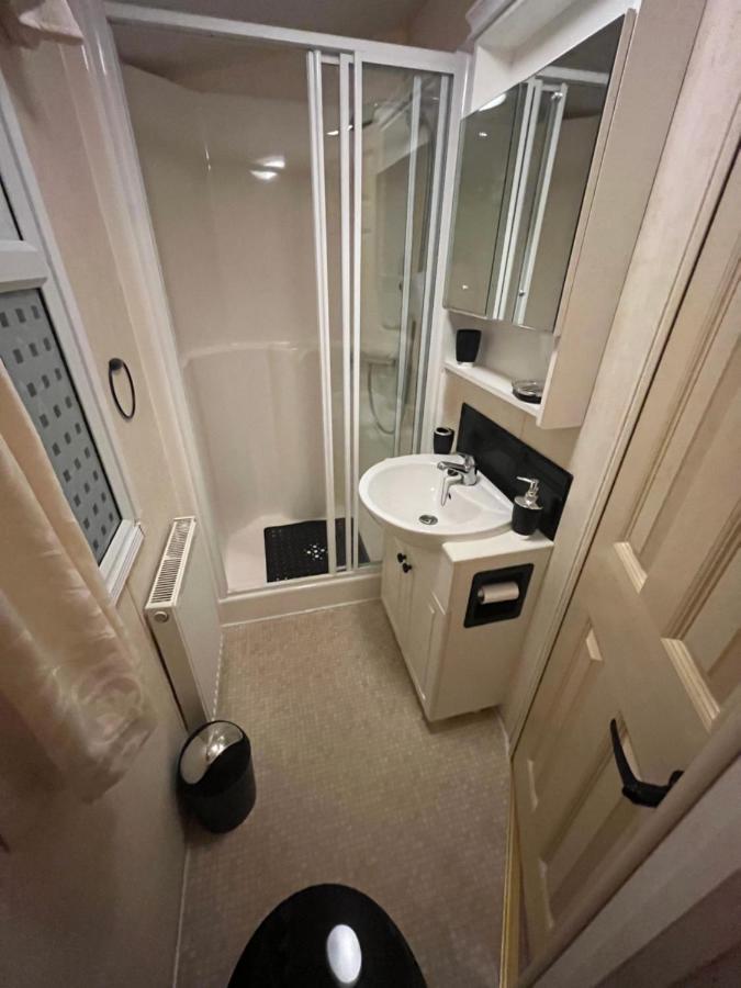 St Osyth Caravan Jaywick Sands Exterior foto